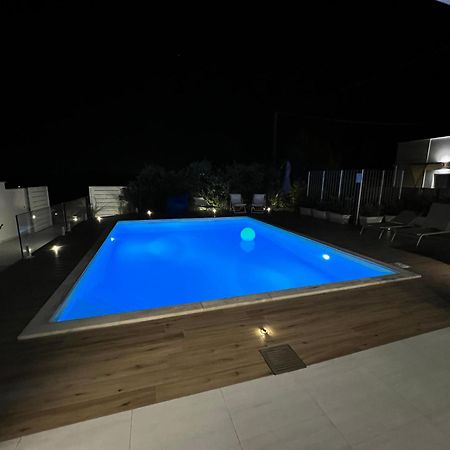 Il Marchese In Piscina Villa Сан Пиетро ин Беваня Екстериор снимка